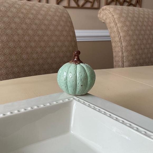 Mint Green Autumn Gourd Pumpkin Platter Decoration - Round - Picture 1 of 6
